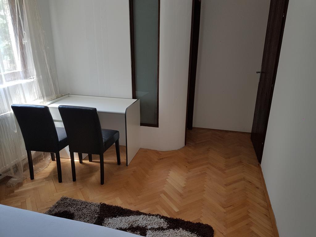 Lira Inn Ni Exteriör bild