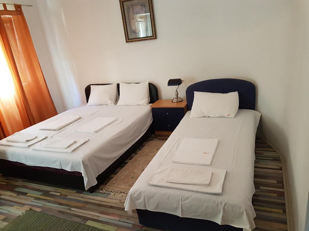 Lira Inn Ni Exteriör bild
