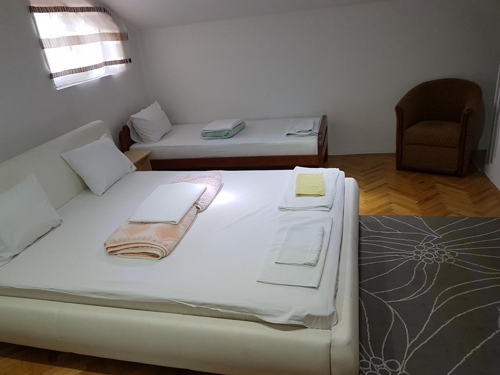 Lira Inn Ni Exteriör bild