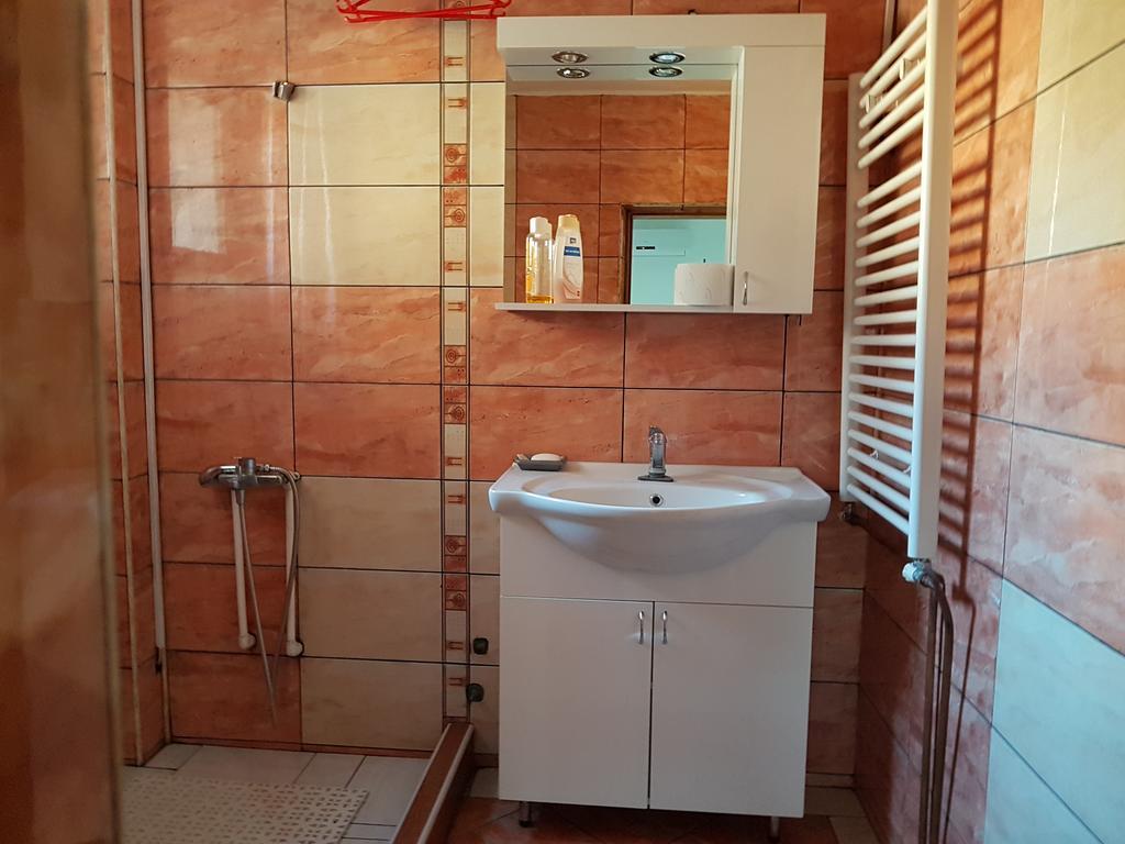 Lira Inn Ni Exteriör bild