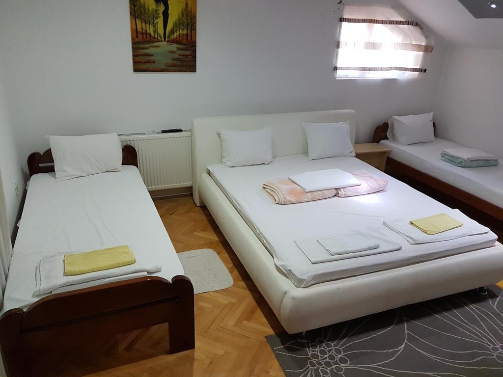 Lira Inn Ni Exteriör bild