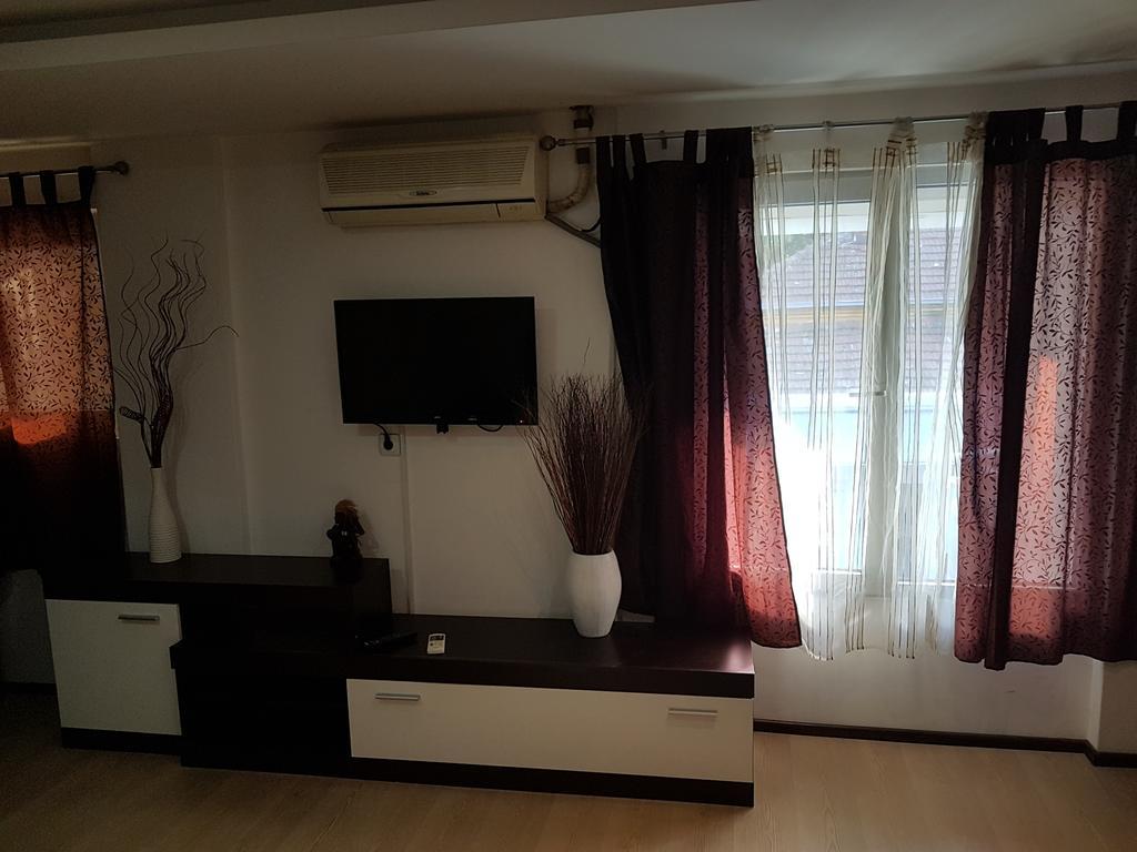 Lira Inn Ni Exteriör bild