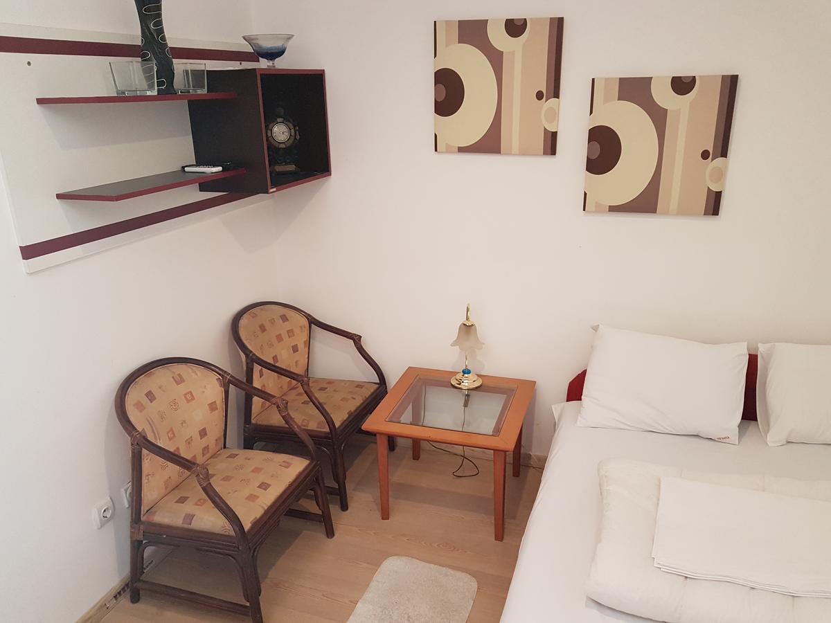 Lira Inn Ni Exteriör bild